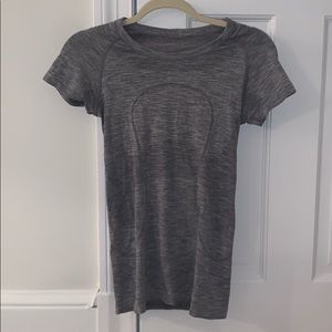 Lulu Lemon Swiftly Tech T shirt